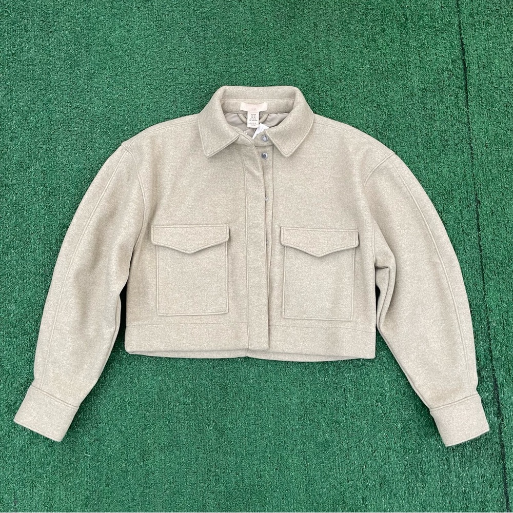 H&M beige cropped jacket